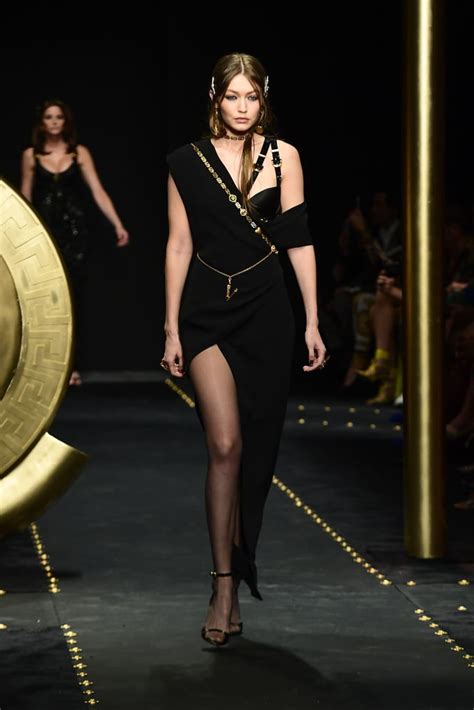 gigi bella hadid versace 2019 23 september|versace ss19 outfit.